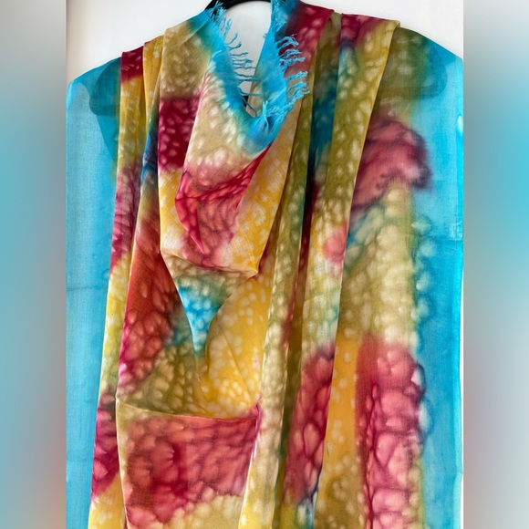 TILO Scarves Color Pop! Luxe soft cotton scarf makes the perfect accessory 😍 - Picture 7 of 13